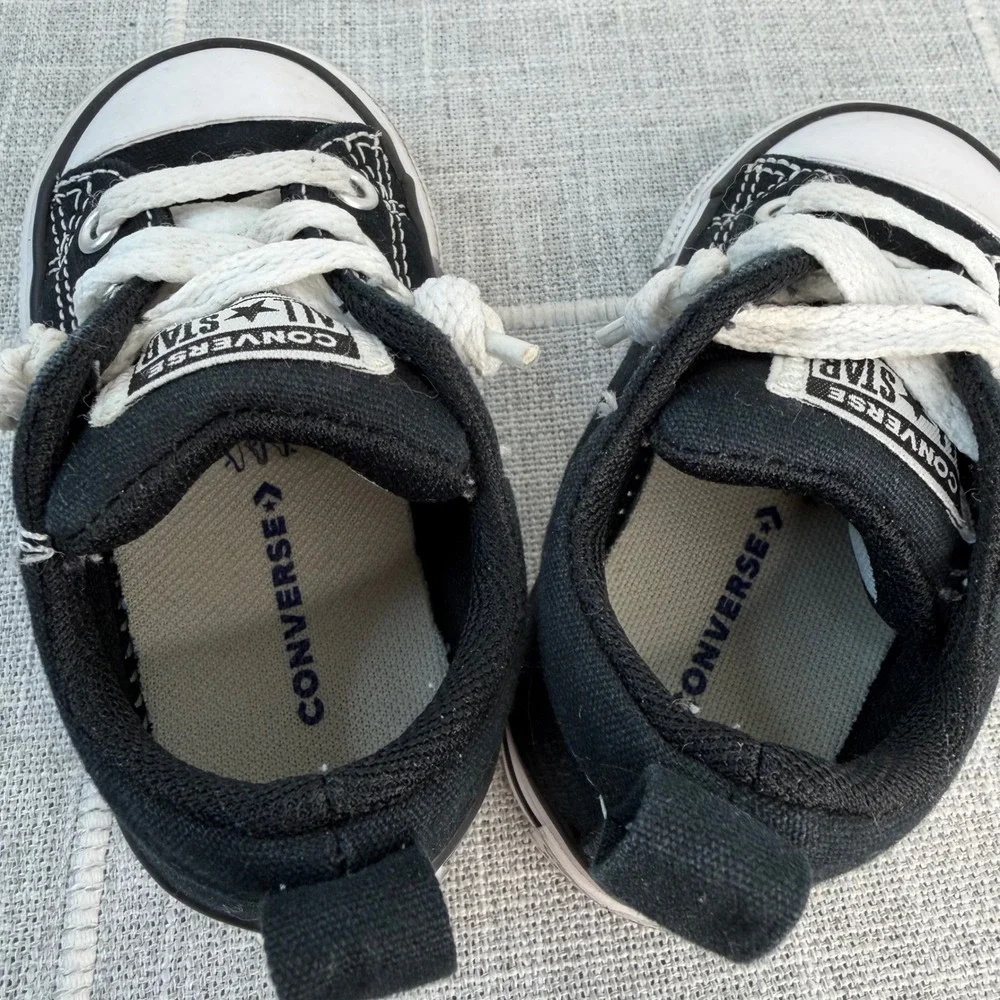 Converse toddler street